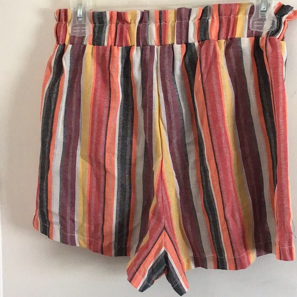New, never worn SHEIN striped shorts, size large (8/10) - Picture 4 of 5